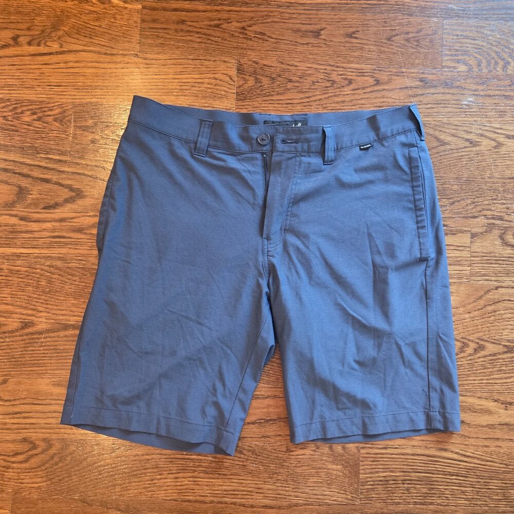 TravisMathew Carlsbad 9" Navy Golf Shorts 32W